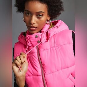 Anthropologie Pilcro Puffer Vest in Neon Pink. Size S